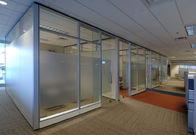 O espaço de escritórios moderno separações estando livres do escritório do quadro de alumínio divide/do construção