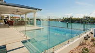 Corrimão de vidro exterior luxuoso da balaustrada de alumínio da piscina